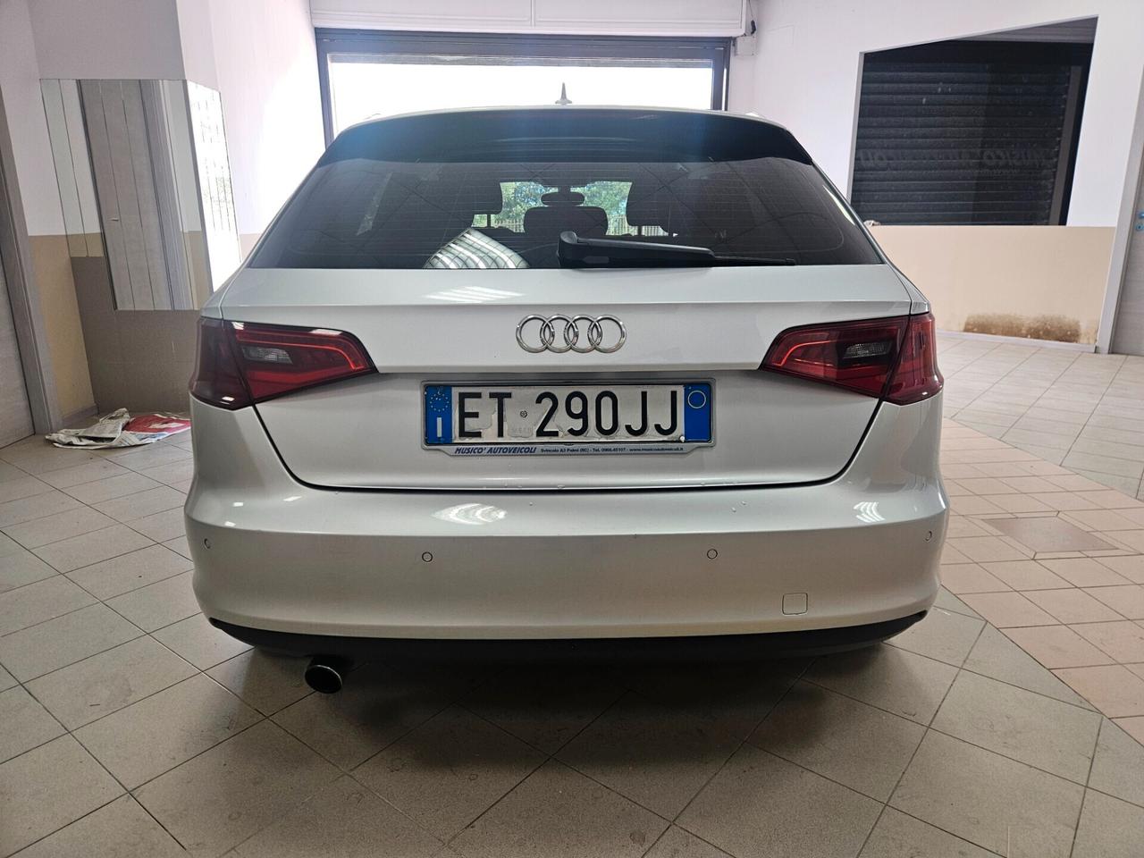 Audi A3 SPB 1.6 TDI Ambiente