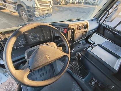 AUTOCARRO RENAULT V I 22AXA8 CASSONATO CON GRU APPLICATA DIETRO LA CABINA