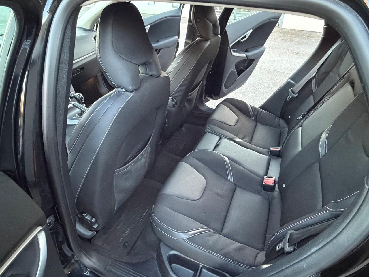 Volvo V40 D2 1.6