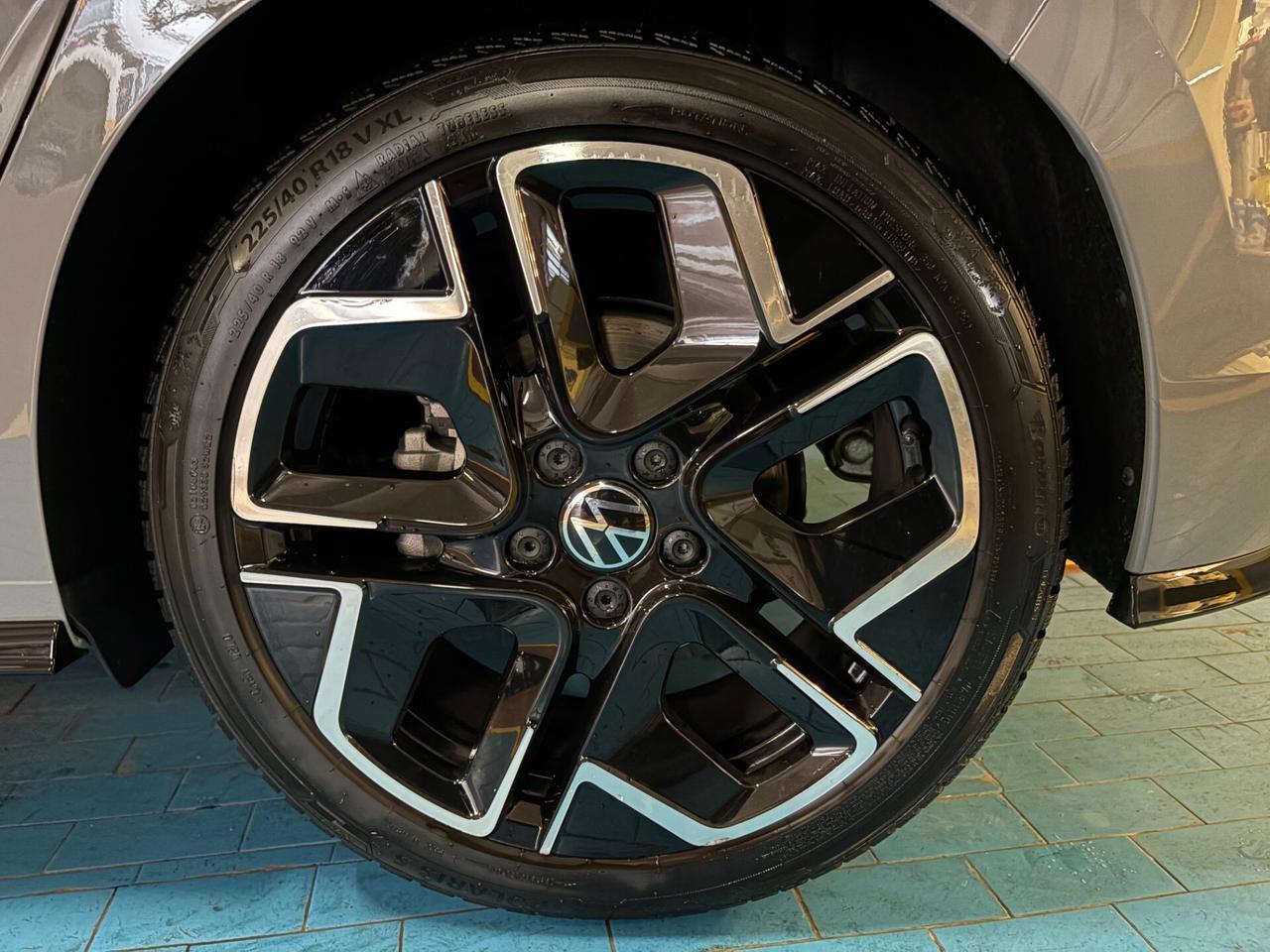 Volkswagen Golf 2.0 TDI 150 CV DSG SCR R-Line