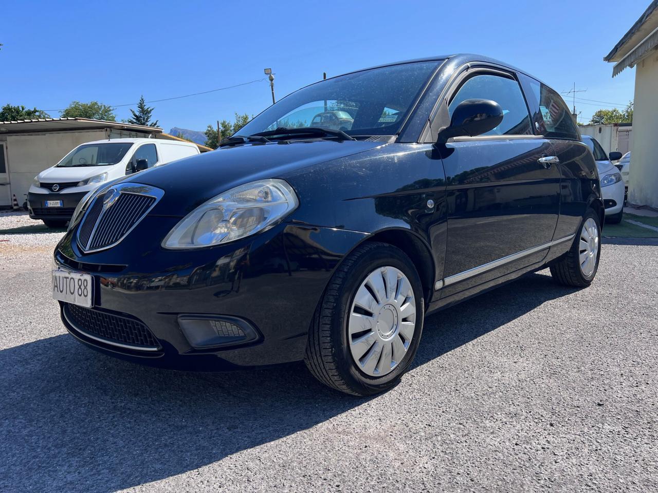 Lancia Ypsilon 1.4 Ecochic GPL