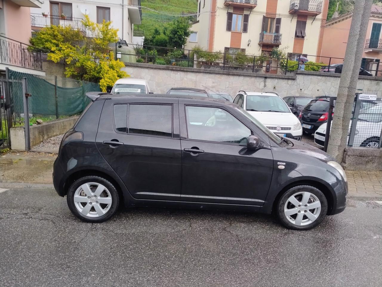 Suzuki Swift 1.3 DDiS 75cv NEOPATENTATI SPORT