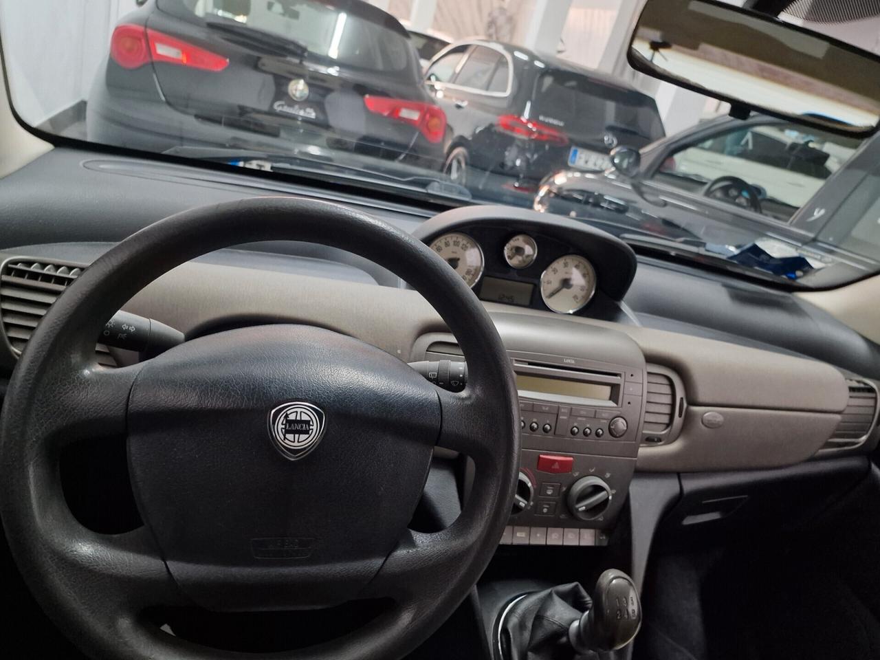 Lancia Ypsilon 1.2 Argento