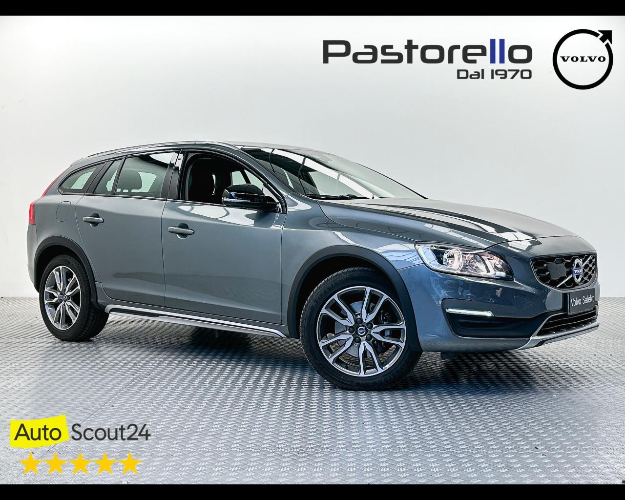 VOLVO V60 CC (2015-2018) - V60 Cross Country D3 Geartronic Busines