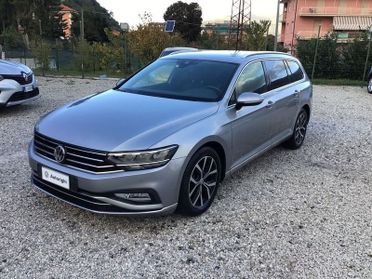 Volkswagen Passat Passat Variant 2.0 TDI SCR EVO DSG Executive