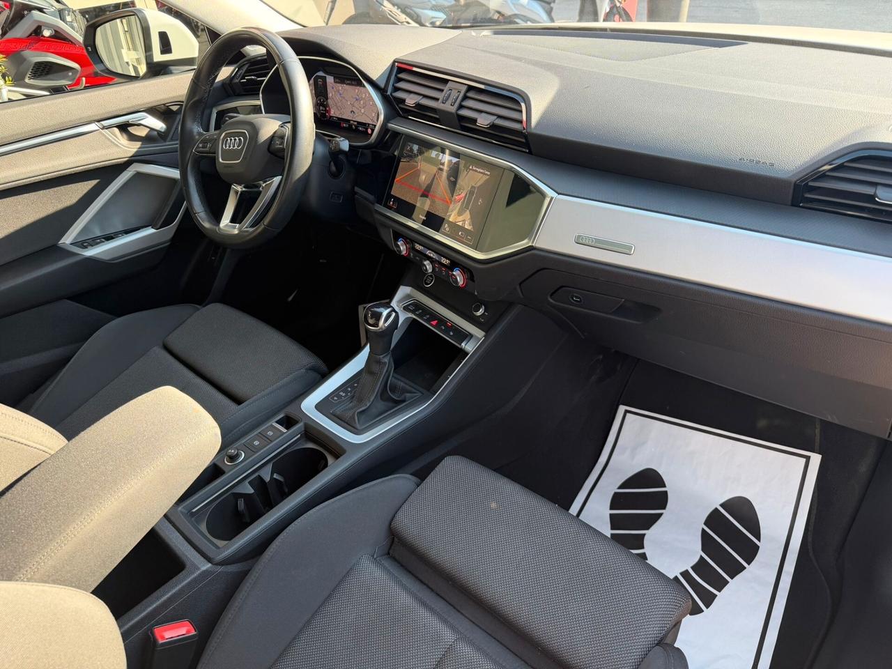 Audi Q3 35 TDI S tronic line edition