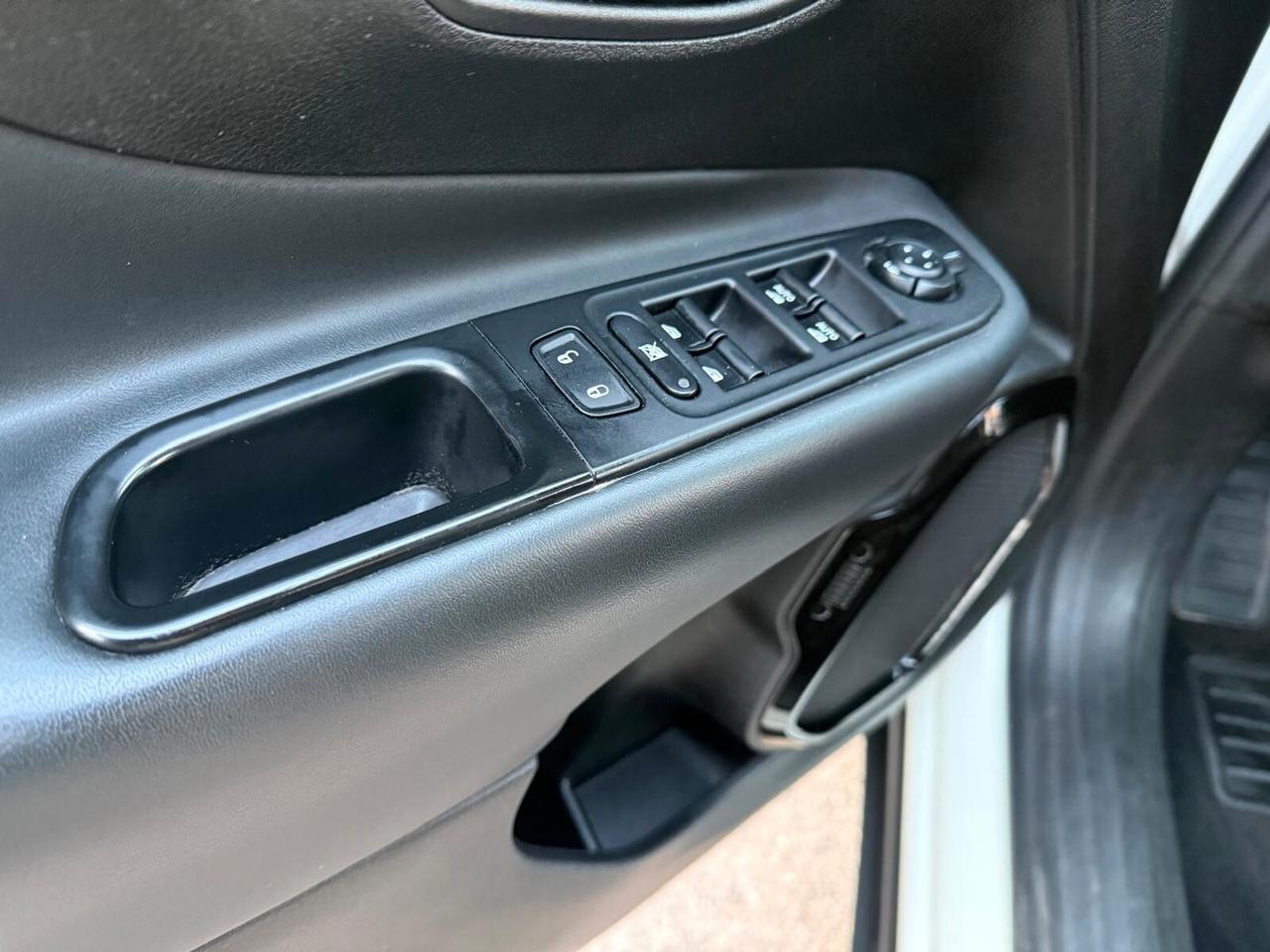 JEEP RENEGADE 1400 TETTO APRIBILE PANORAMICO OK NEOP.