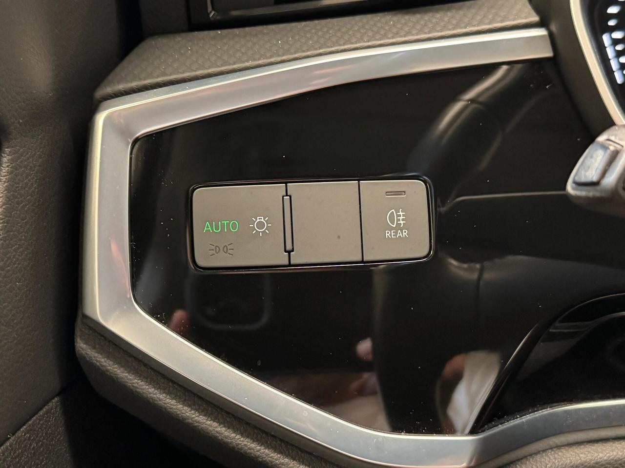 Audi Q3 35 TFSI S tronic MHEV