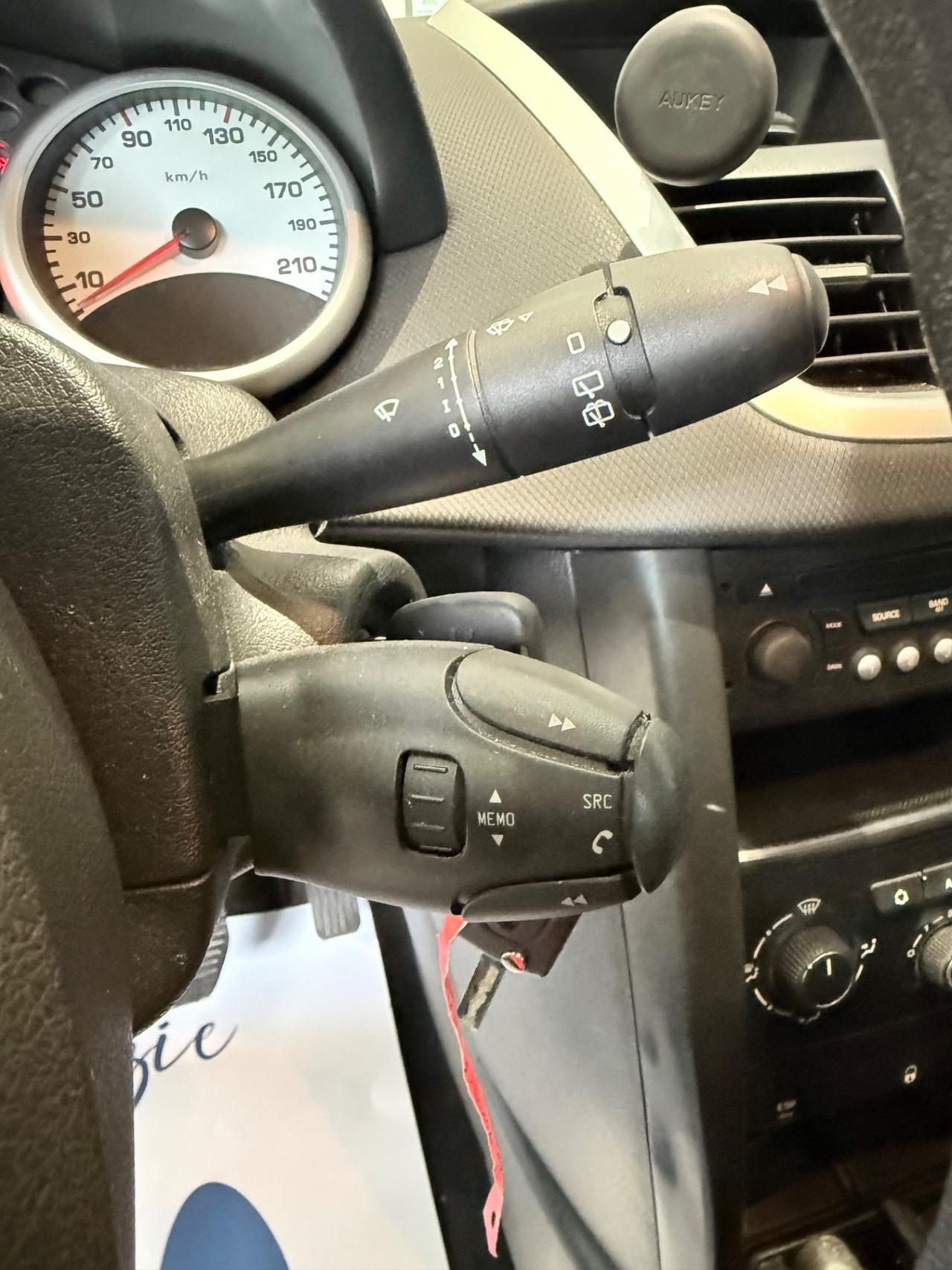 Peugeot 207 1.6 8V HDi 93CV 5p. Millesim 200