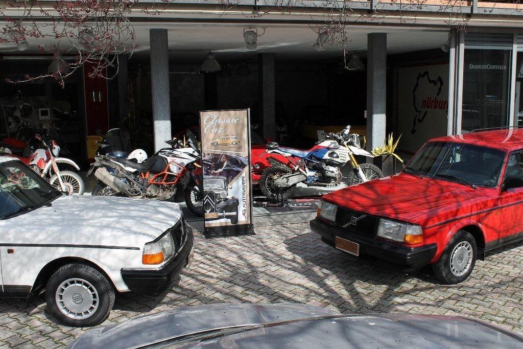 VOLVO 240 2.0 cat Station Wagon Polar