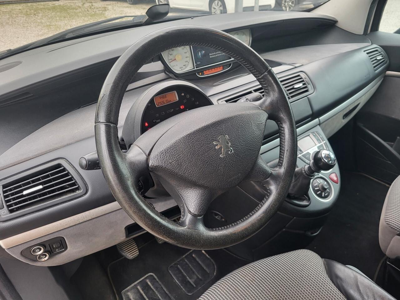 Peugeot 807 2.2 HDi 170CV