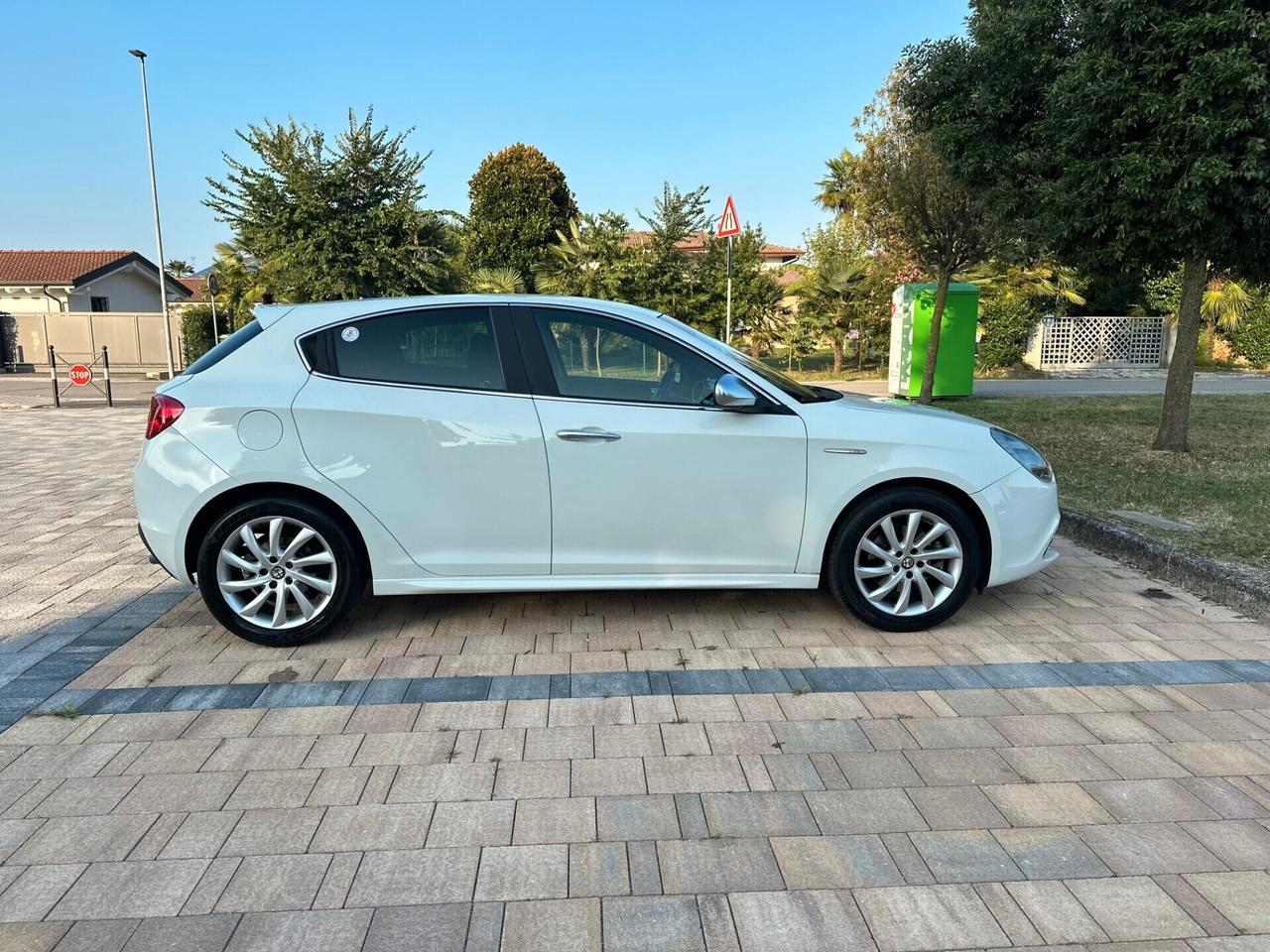 Alfa Romeo Giulietta 2.0 JTDm-2 170 CV Exclusive