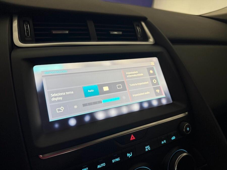 Jaguar E-Pace 2.0D AWD Uniproprietario