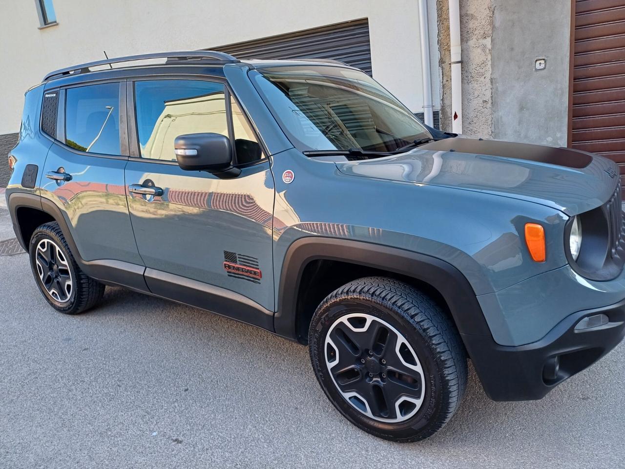Jeep Renegade 2.0 Mjt 170CV 4WD Active Drive Low Trailhawk