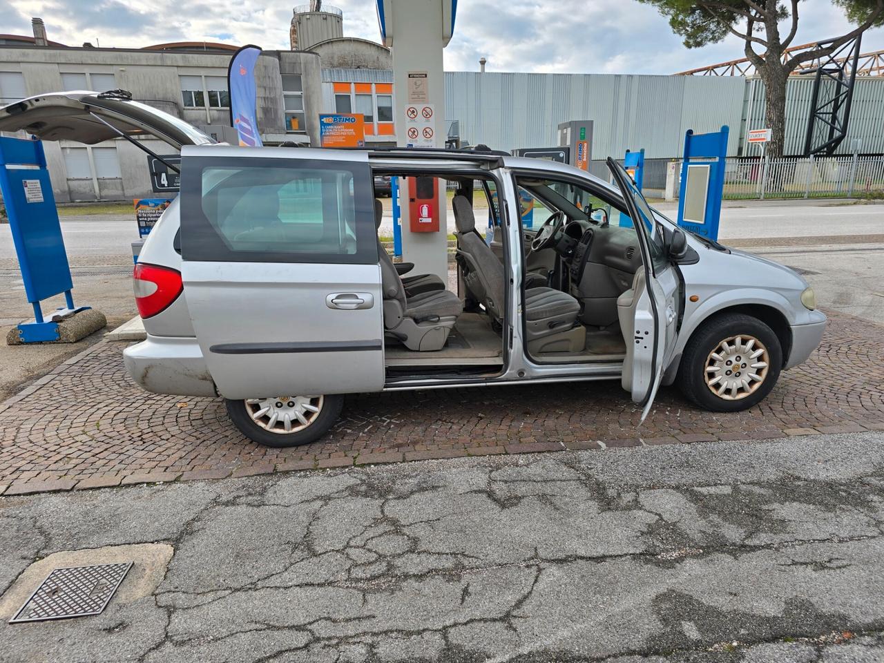 Chrysler Voyager 2.5 CRD cat SE con 342.000km