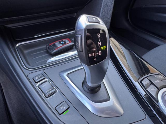BMW 318 D SPORT AUTO+BIXENO+PDC+SED.RISC.