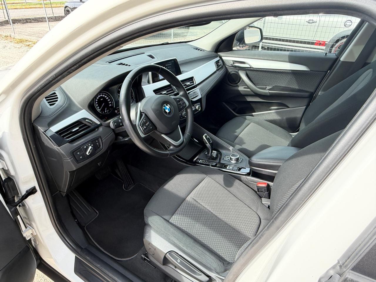 Bmw X2 sDrive18d Business-X