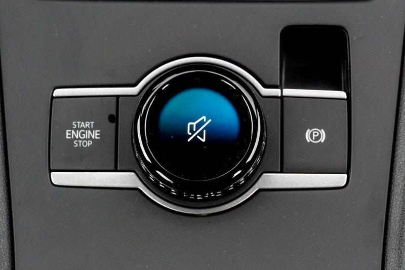 Volkswagen T-Roc 1.5 eTSI Life DSG NAVI LED CAMERA 2026
