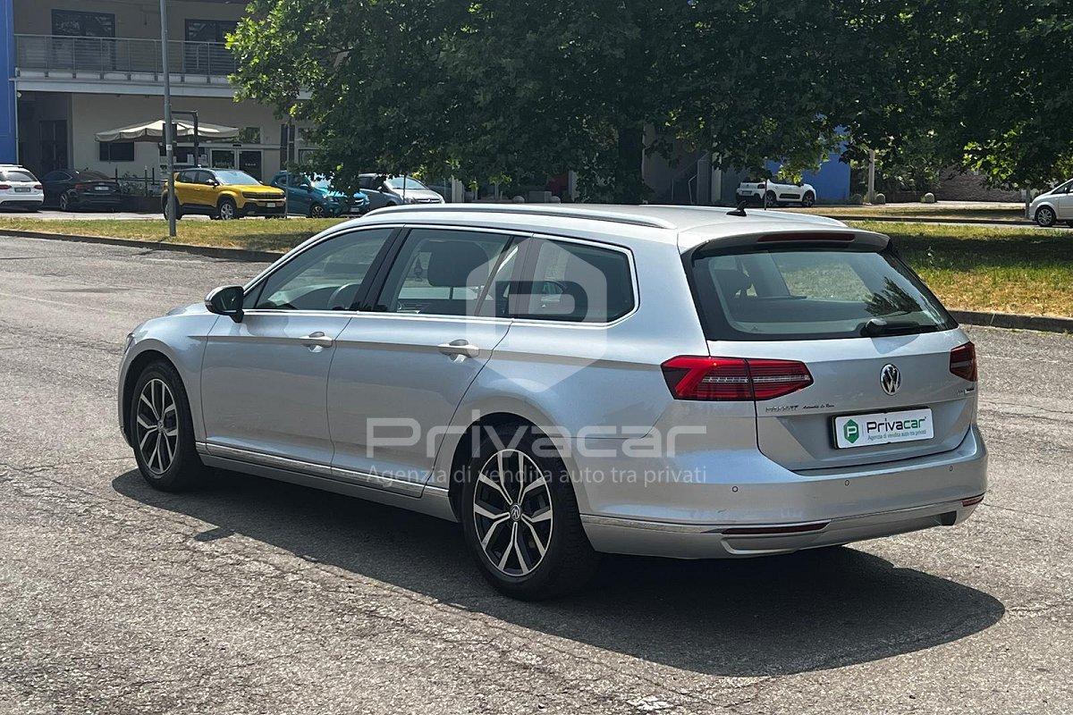 VOLKSWAGEN Passat Variant 2.0 TDI DSG Executive BlueMotion Tech.