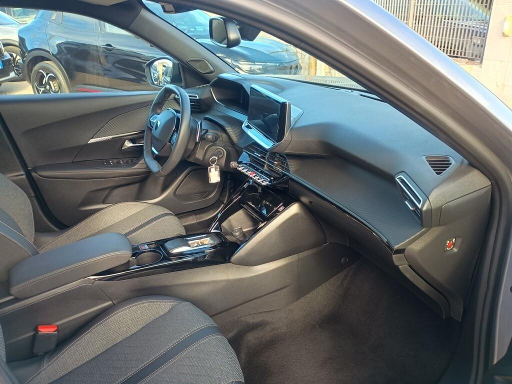 Peugeot 2008 1.2 130cv EAT8 Allure