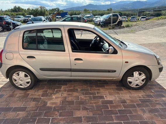 RENAULT Clio 1.2i 5p. J