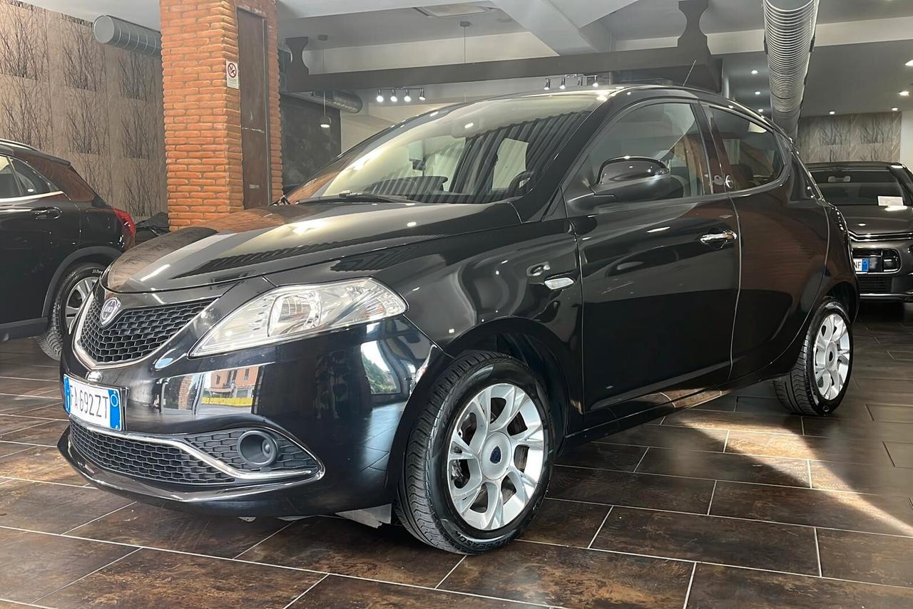 Lancia Ypsilon 1.2 69 CV 5 porte GPL Ecochic Gold