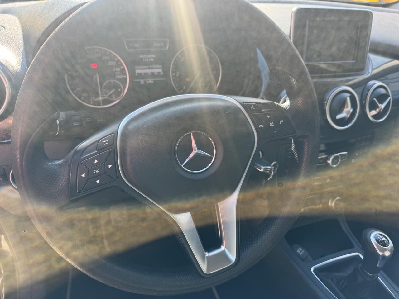 Mercedes-benz B 180 CDI BlueEFFICIENCY Premium
