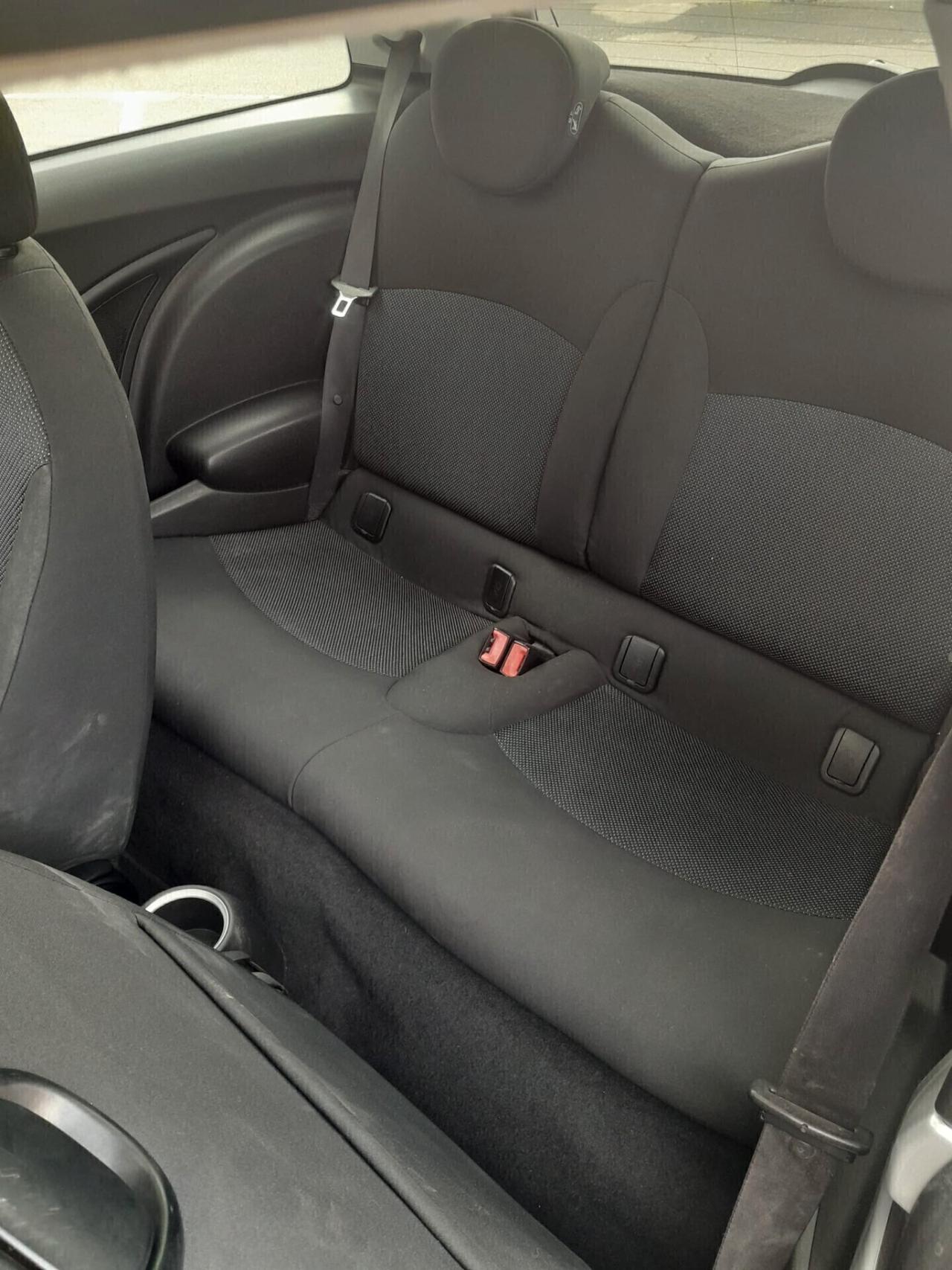 Mini 1.4 16V One Chili neopatentati