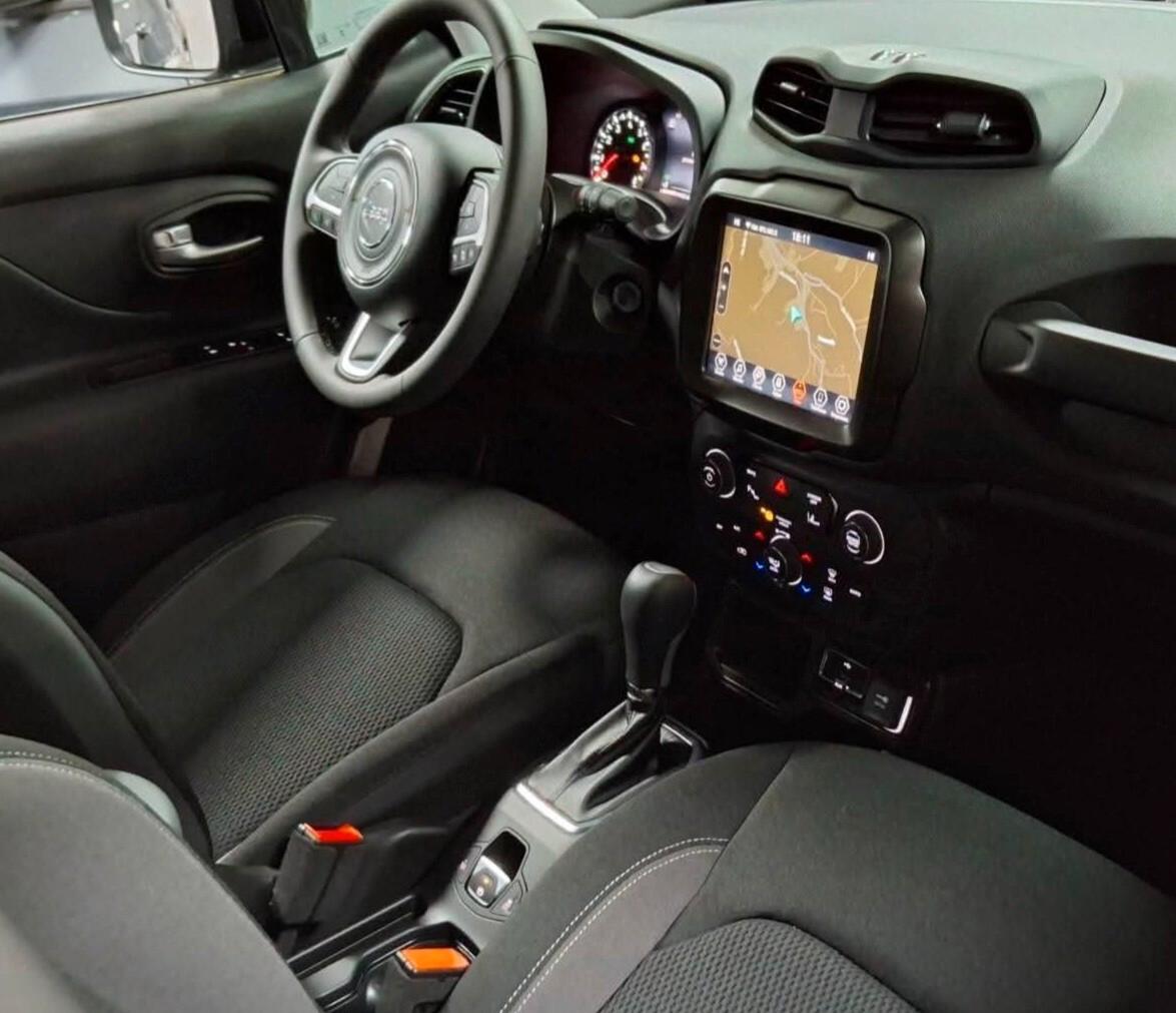 Jeep Renegade 1.5 Turbo T4 MHEV Total black full optional