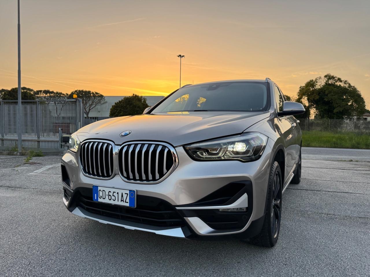 BMW X1 18d XDrive XLine - Tetto Led 18