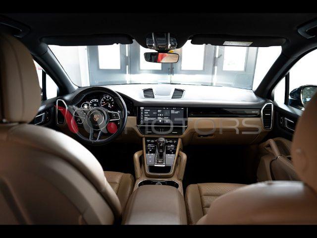 PORSCHE Cayenne 3.0 V6