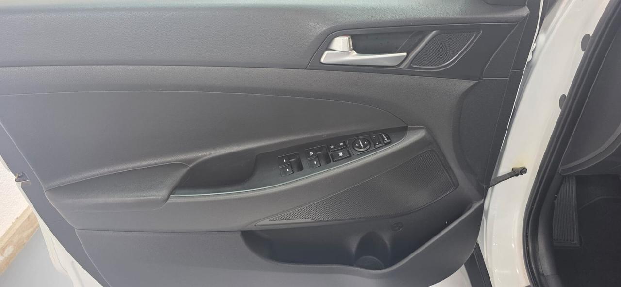Hyundai Tucson 2.0 CRDi 4WD XPossible TETTO