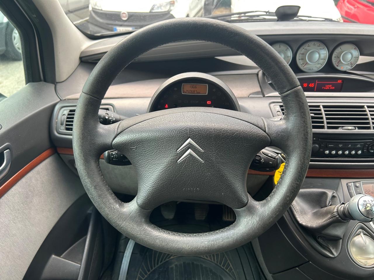 Citroen C8 2.2 HDi FAP 7 Posti