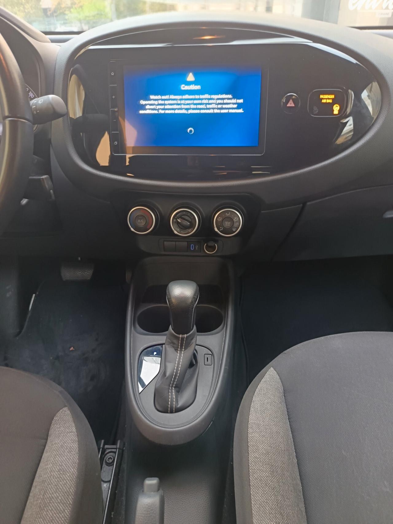 Toyota Aygo X 1.0-72 CV Active S-CVT Automatica