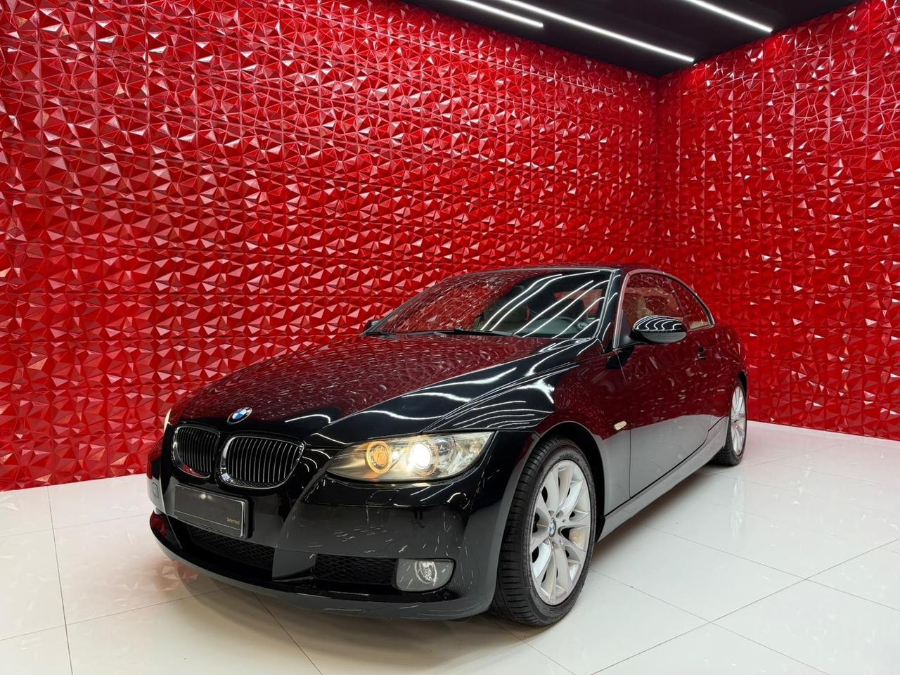 Bmw 325i Cabrio cat Attiva 218Cv