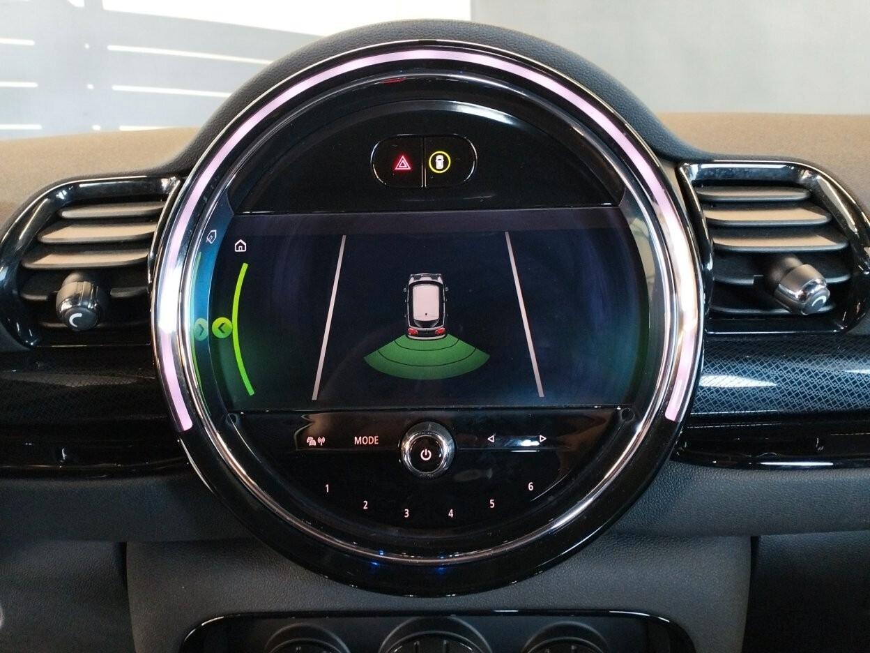 MINI Cooper Clubman 1.5 Business auto - TAGLIANDI MINI