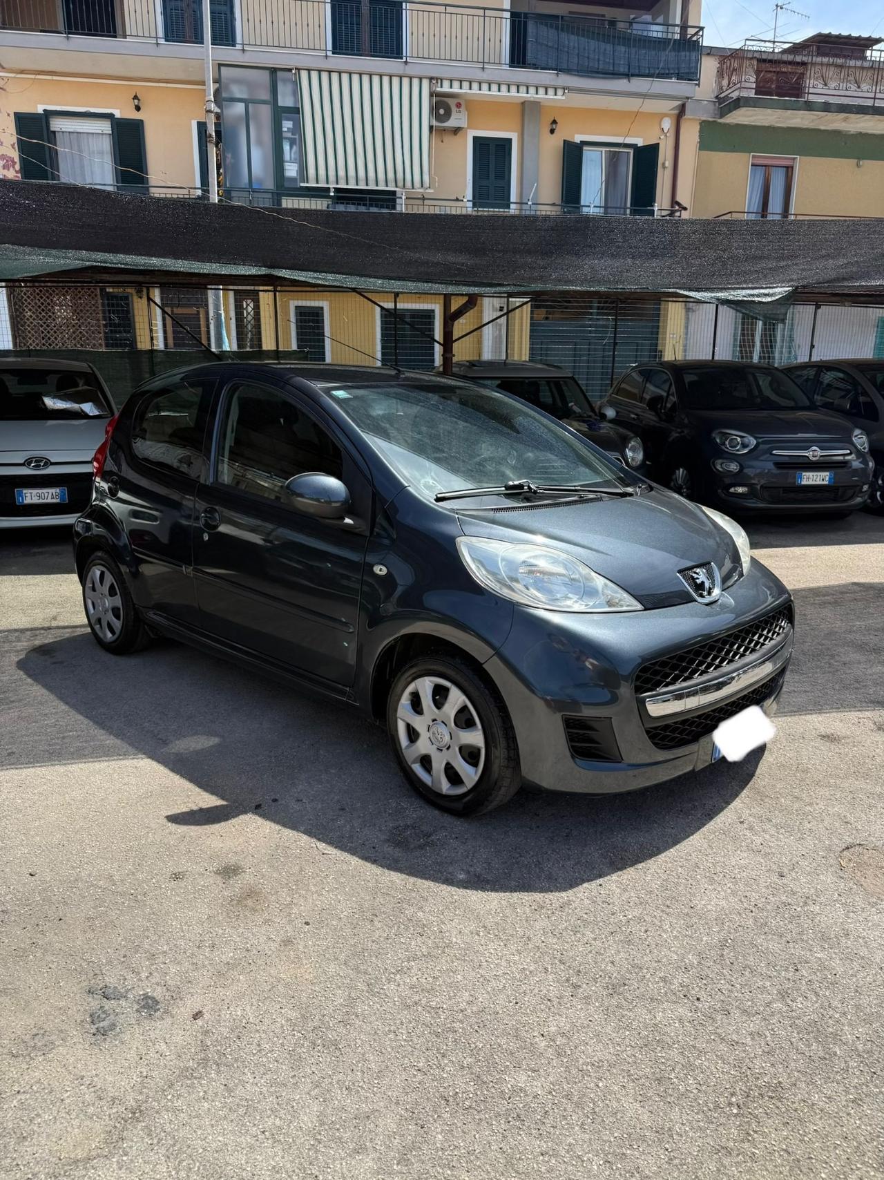 Peugeot 107 1.0 benzina unico proprietario del nord Italia