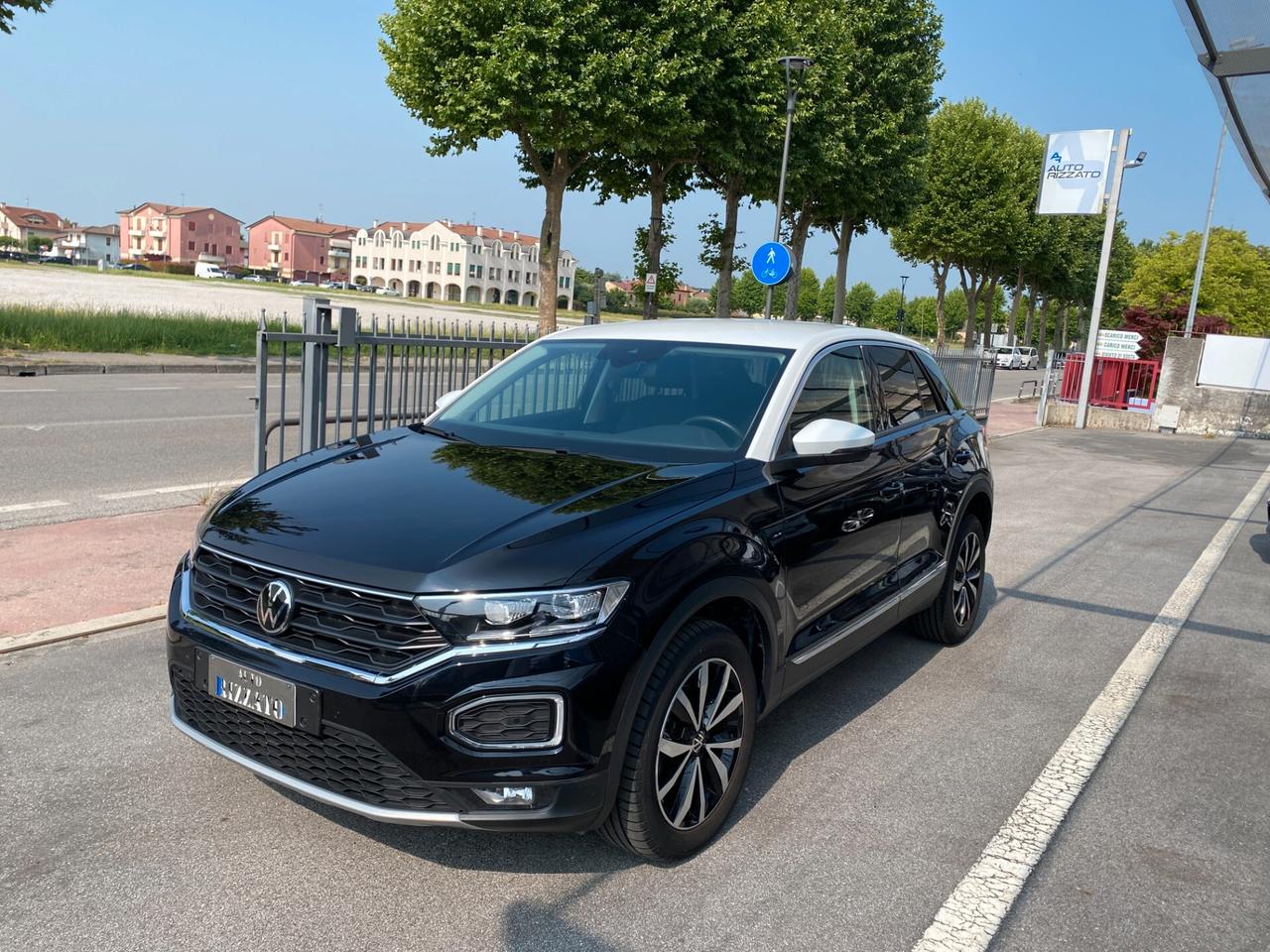 Volkswagen T-Roc 2.0 TDI SCR Style - OK NEOPATENTATI