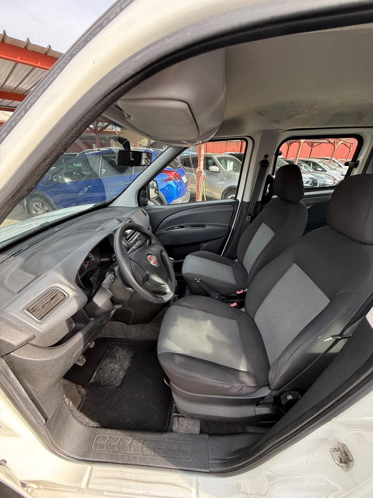 Doblò 1.6 MJT /( 80 mila ) UNIPRO/RATE/5 POSTI/PERMUTE