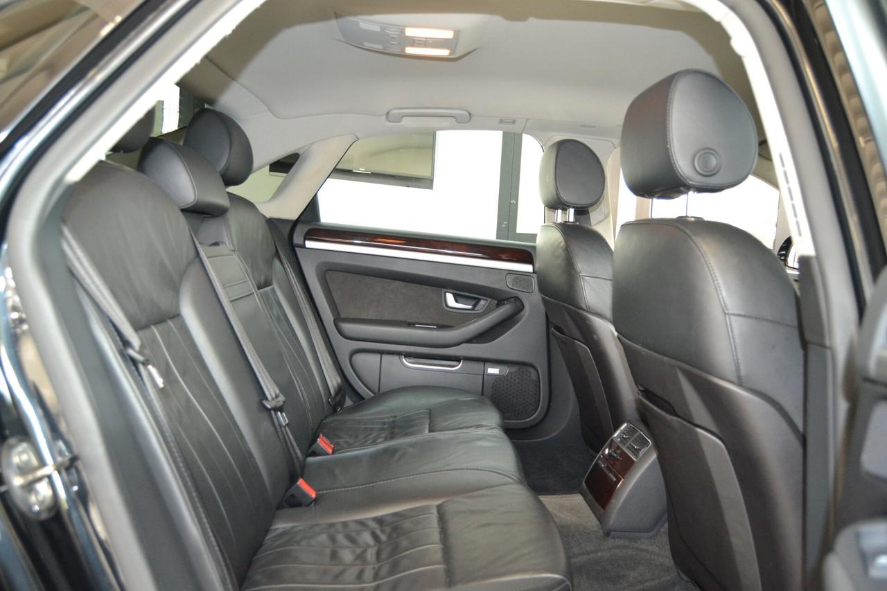 AUDI A8 L 3.0TDI V6 Quattro Navi/Xenon/NoSuperBOLLO