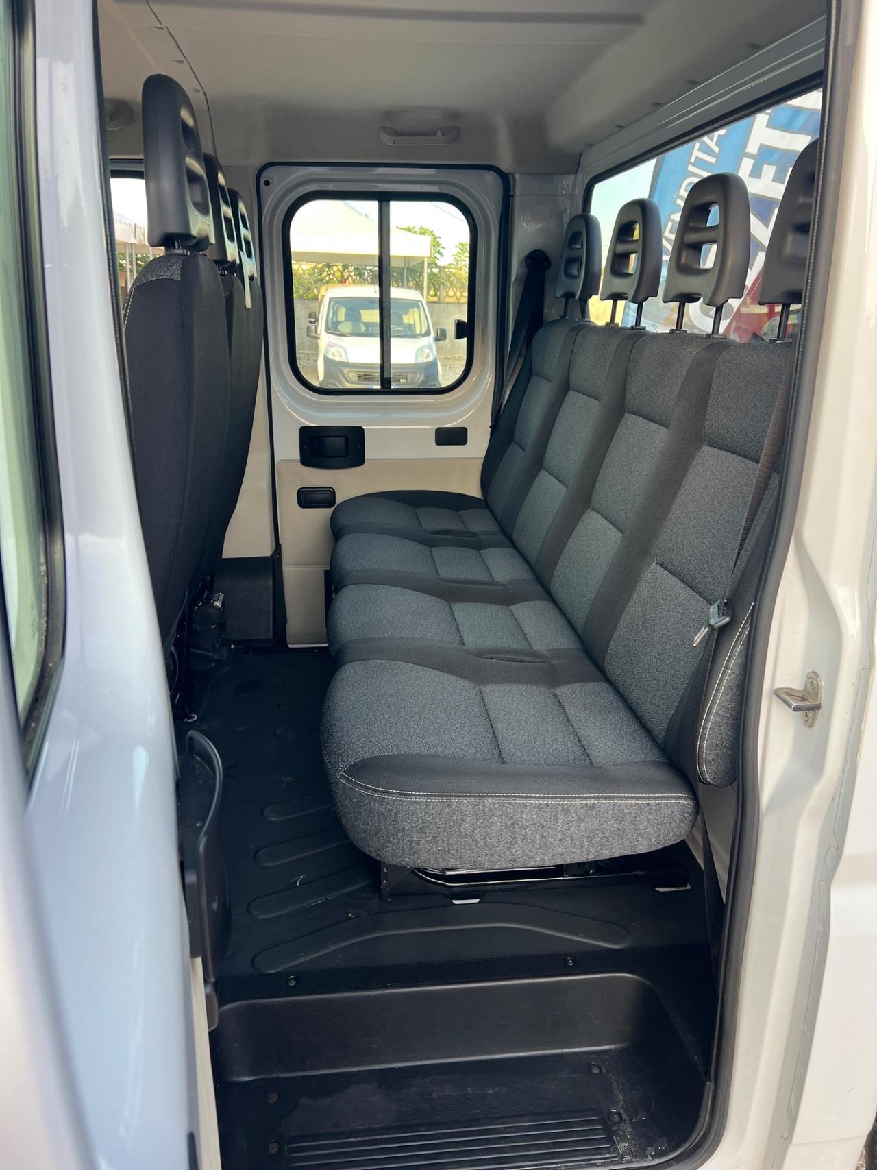 Fiat Ducato con Gru doppia cabina 7 posti