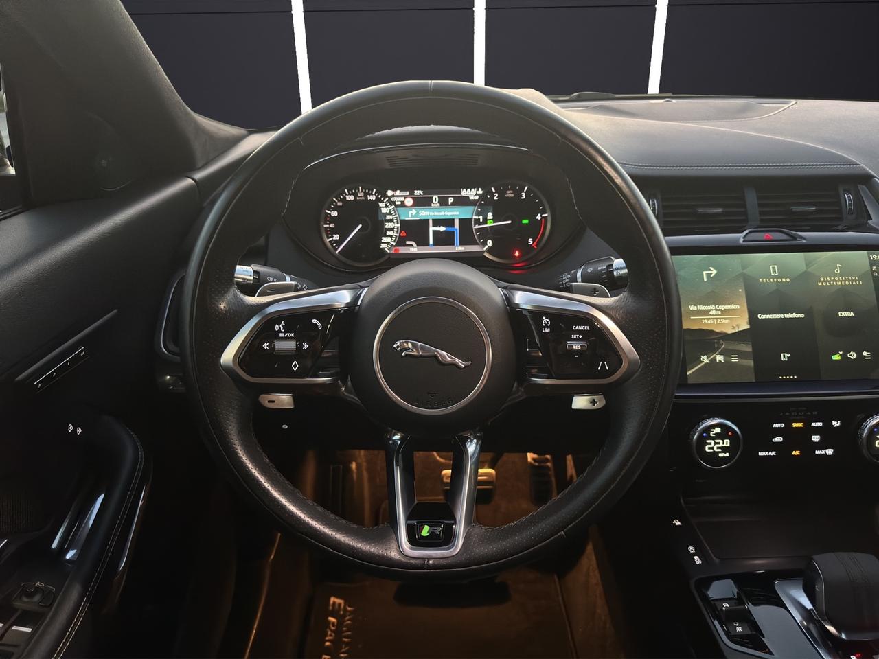 Jaguar F-Pace 2.0 D 204 CV AWD aut. R-Dynamic SE