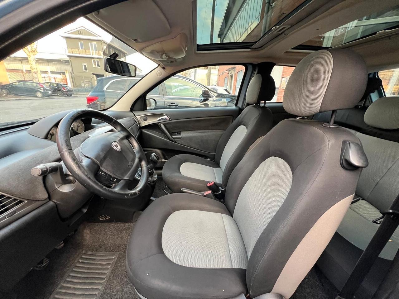 Lancia Ypsilon 1.3 Multijet 16V Platino