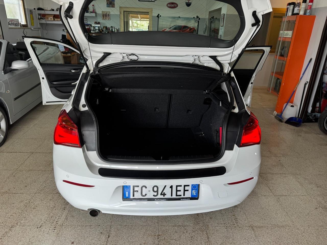 Bmw 116 116d Urban cv. NAVIGATORE OK NEOPATENTATI