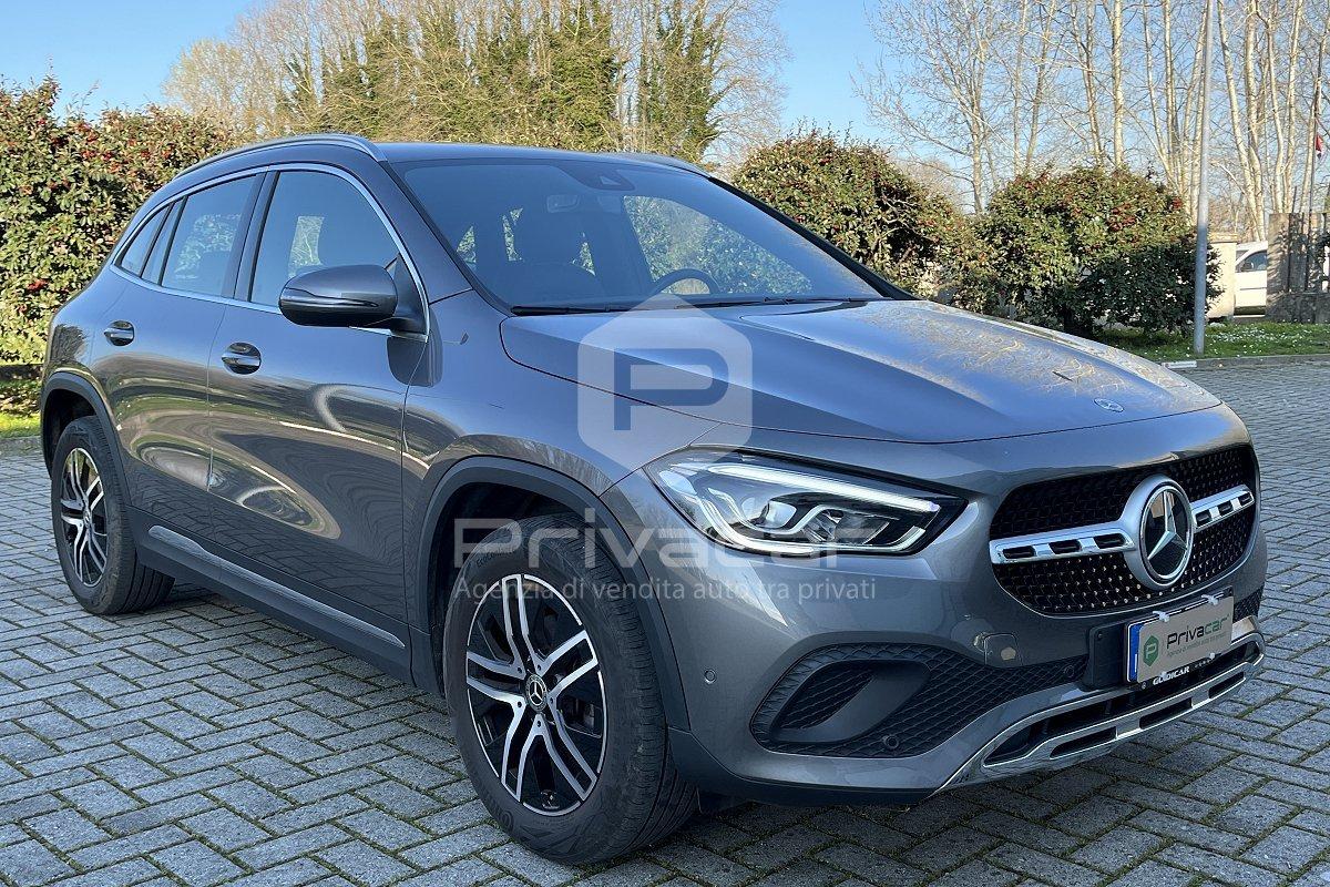 MERCEDES GLA 180 Automatic Sport Plus