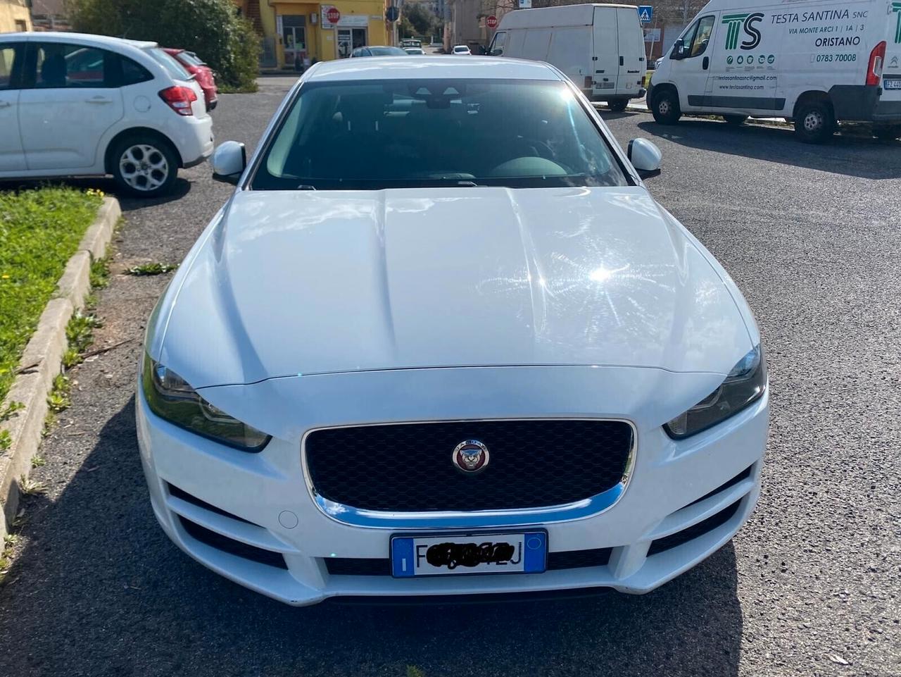 Jaguar XE 2.0 D Turbo Pure 2017