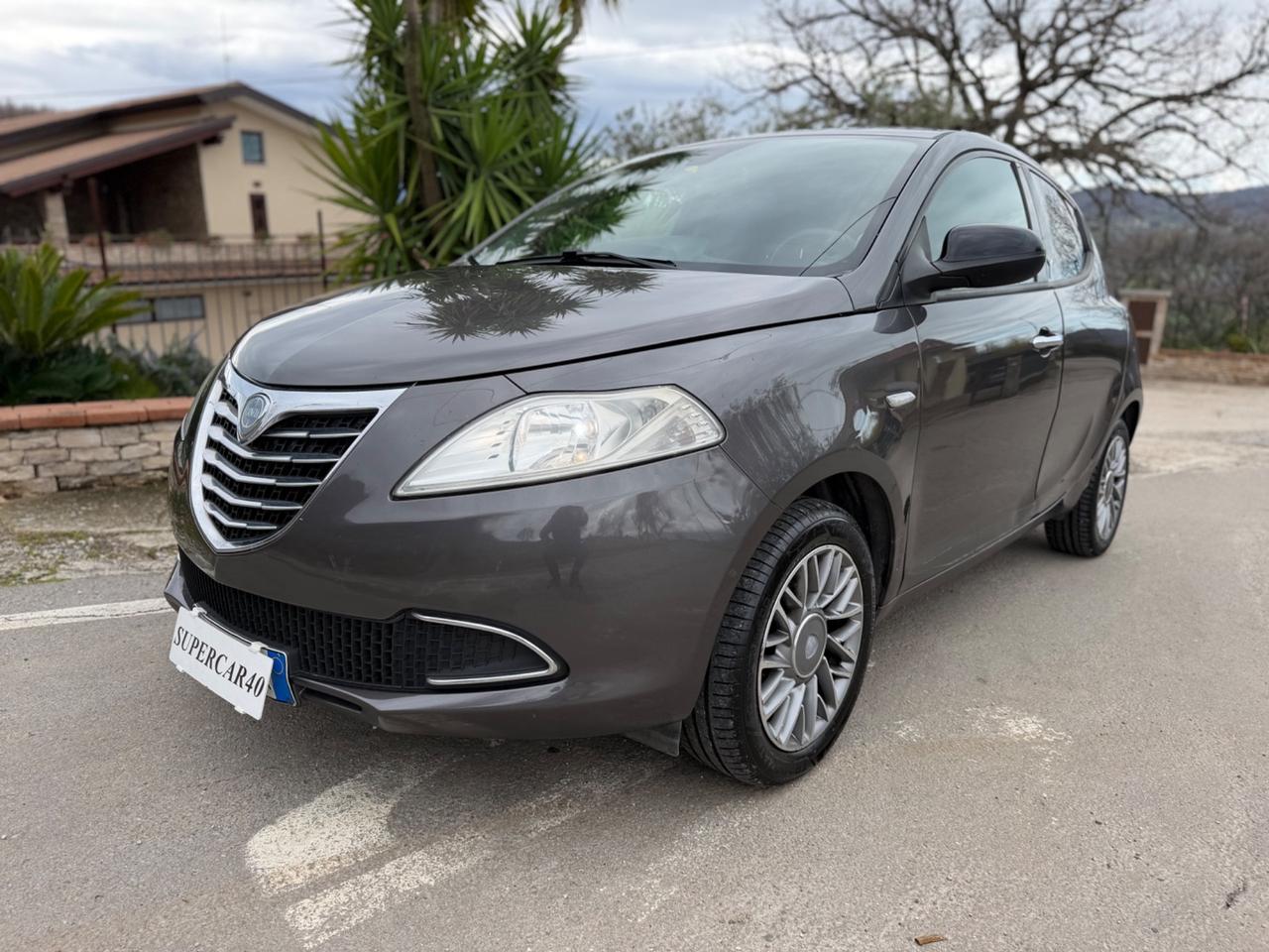 Lancia Ypsilon 1.2 69 CV 5 porte GPL Ecochic Gold