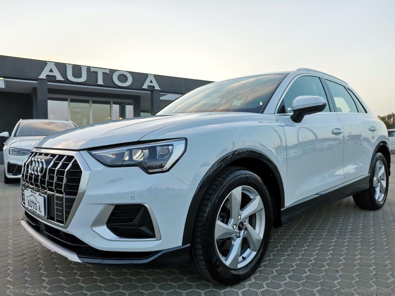 AUDI Q3 35 TDI S tronic Business Advanced