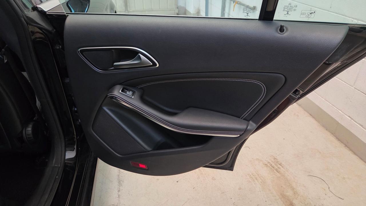 Mercedes-benz CLA 200 automatica Premium unico proprietario