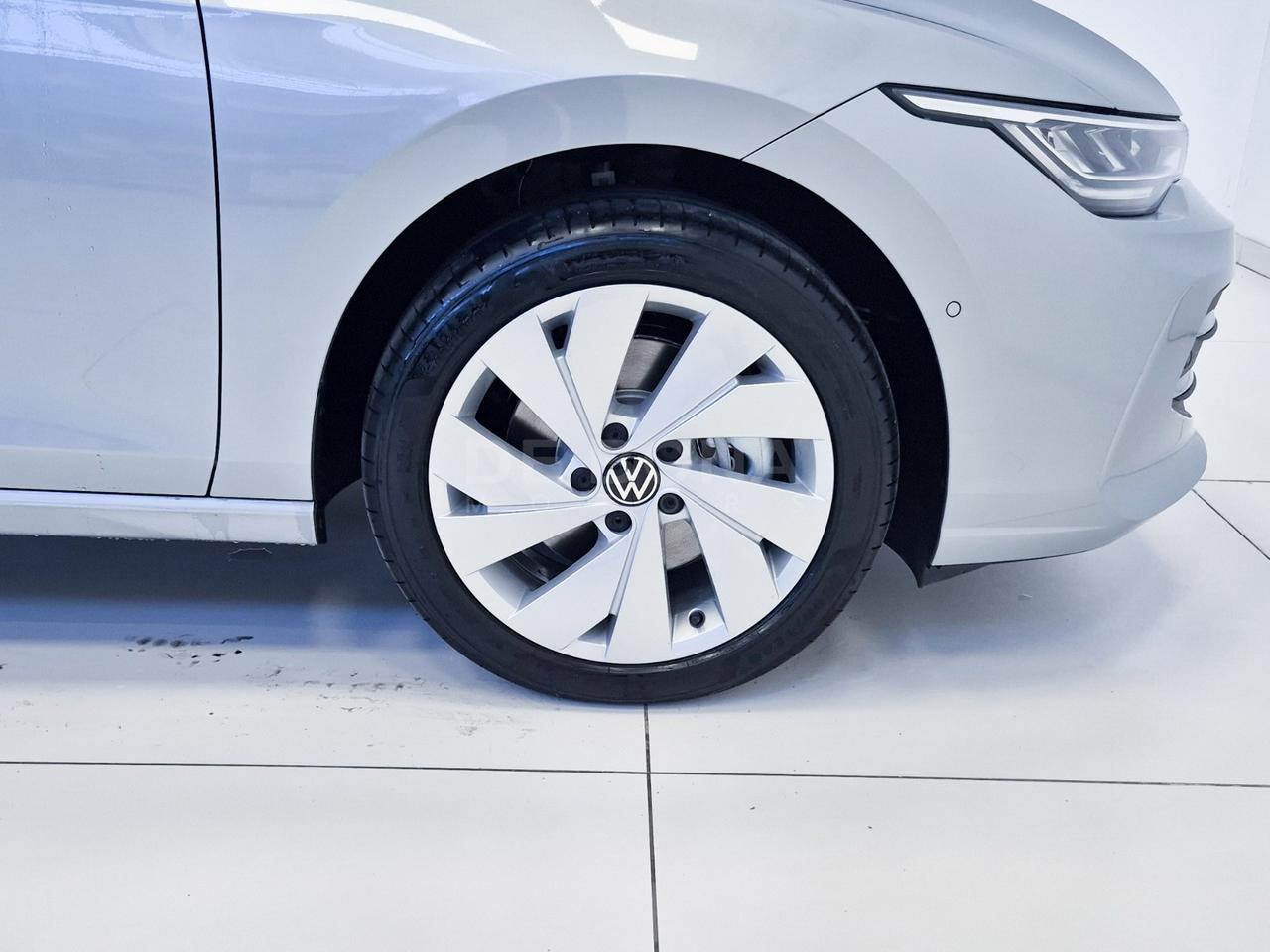 Volkswagen Golf variant 2.0 tdi life 150cv dsg